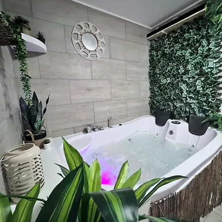 Casa vacanze Sensual With Jaccuzi & Subdued Atmosphere Dizy