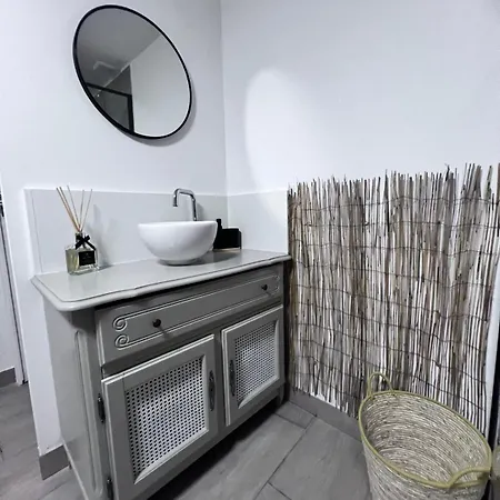 Sensual With Jaccuzi & Subdued Atmosphere Casa vacanze *