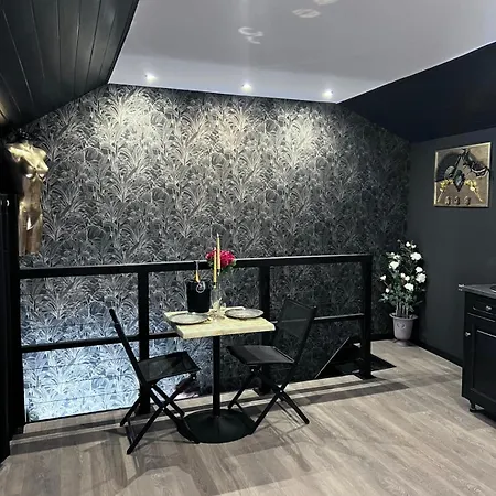 Sensual With Jaccuzi & Subdued Atmosphere Casa vacanze Dizy